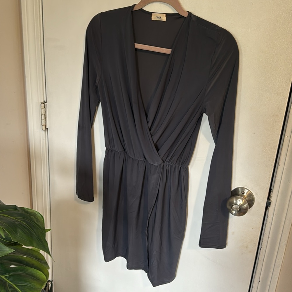 Low cut wrap dress -dark grey from Tobi - Picture 3 of 3